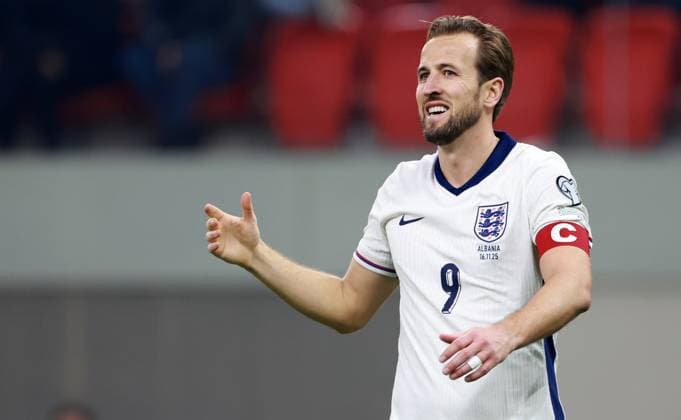 Harry Kane of England. Albania v England, FIFA 2026 World Cup Qualifying, Group K, Football, Arena Kombetare, Tirana, Albania - 16 Nov 2025Tirana Arena Kombetare Albania EDITORIAL USE ONLY No use with unauthorised audio, video, data, fixture lists, club league logos or live services. Online in-match use limited to 120 images, no video emulation. No use in betting, games or single club league player publications. Copyright: xNikolaxKrstic Shutterstockx 15786244dk