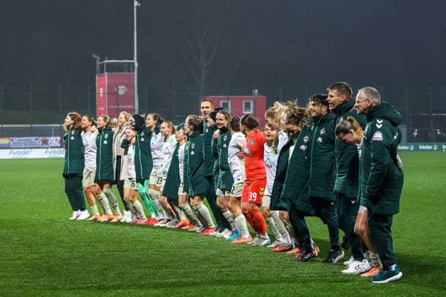 Mariella El Sherifs team SV Werder Bremen Women, 39 Jubilate joy after winning the penalty shootout, RB Leipzig Women vs SV Werder Bremen Women, Football, DFB Pokal Women, Round of 16, Season 2025 2026, 16 11 2025,¨ DFL REGULATES PROHIBIT ANY USE OF PHOTOGRAPHS AS IMAGE SEQUENCES AND OR QUASI VIDEO,¨ RB Leipzig Women vs SV Werder Bremen Women, Football, DFB Cup Women, Round of 16, Season 2025 2026, 16 11 2025 Leipzig Copyright: xEibner-Pressefoto LauraxRoemerx EP_LRR