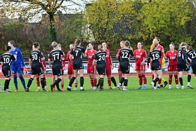 Soccer I Women I Season 2025 2026 I Regionalliga Nord I 10 Matchday I SV Henstedt Ulzburg SpVg Aurich I 16 11 2025 The teams of SV Henstedt Ulzburg and SpVg Aurich welcome each other Henstedt Ulzburg Beckersberg Stadion Schleswig Holstein Germany Copyright: xLobeca WolfxGebhardtx