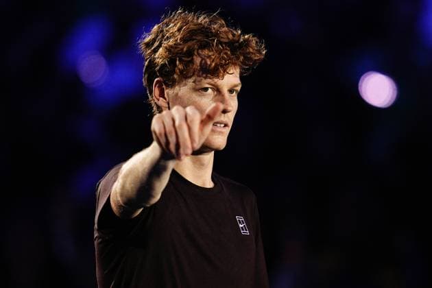 Italy s Jannik Sinner reacts after winning the singles final tennis match of the ATP, Tennis Herren World Tour Finals against Spain s Carlos Alcaraz at the Inalpi Arena in Turin, Italy - Sunday, Nov. 16, 2025. - Tennis  Copyright: xMarcoxAlpozzi LaPressex