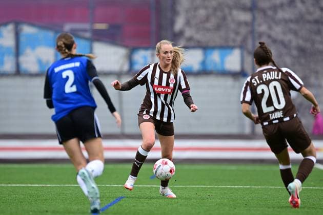 Soccer I Women I Season 2025 2026 I Regionalliga Nord I 10 Matchday I FC St Pauli Hamburger SV U20 I 16 11 2025 Annie Mcintosh Kingman 14, FC St Pauli mitte Hamburg Stadion an der Feldstraße Hamburg Germany Copyright: xLobeca FelixxSchlikisx