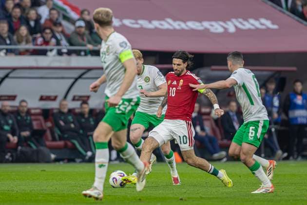 Hungary v Republic of Ireland - FIFA World Cup, WM, Weltmeisterschaft, Fussball 2026 Qualifier Dominik Szoboszlai of Hungary competes for the ball with Josh Cullen of Ireland during the FIFA 2026 World Cup Qualifiers match at Puskas Arena in Budapest, Hungary, on November 16, 2025. Budapest Hungary  Copyright: xRobertxSzaniszlox originalFilename:szaniszlo-notitle251116_npB1G.jpg