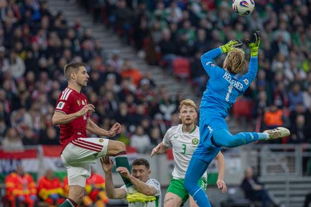 Hungary v Republic of Ireland - FIFA World Cup, WM, Weltmeisterschaft, Fussball 2026 Qualifier Goalkeeper of Ireland, Caoimhin Kelleher, saves during the FIFA 2026 World Cup Qualifiers match at Puskas Arena in Budapest, Hungary, on November 16, 2025. Budapest Hungary  Copyright: xRobertxSzaniszlox originalFilename:szaniszlo-notitle251116_npmIb.jpg