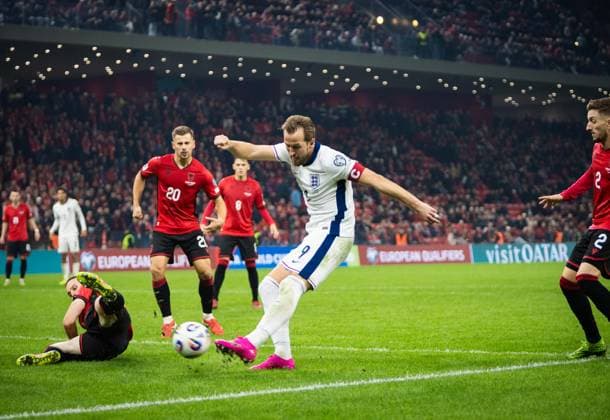 Harry Kane (England) against Albania in Arena Kombetare (Air Albania Stadium of Tirana) during European Qualifiers for FIFA World Cup, WM, Weltmeisterschaft, Fussball 2026. during Albania vs England, UEFA European Football Championship in Tirana, Albania, November 16 2025  Copyright: xGregorioxGastaldixLlamesxMassini IPAxSportx xipa-agency.netx xx IPA_68032746 IPA_Agency_IPA68032746