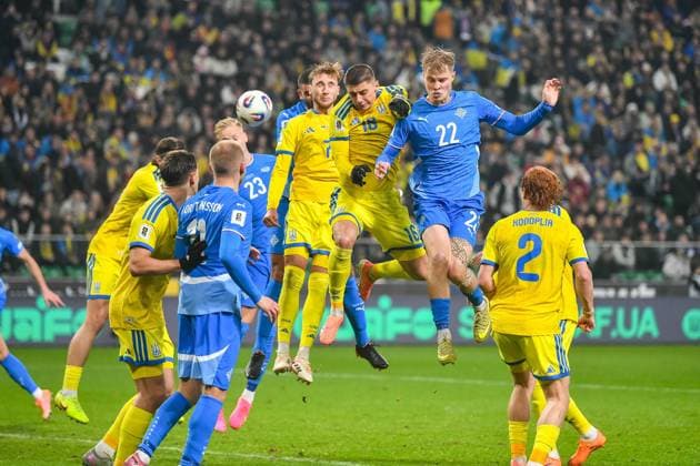 WARSZAWA 16.11.2025 MECZ 6. KOLEJKA GRUPA d ELIMINACJE DO MISTRZOSTW SWIATA 2026: UKRAINA - ISLANDIA --- FIFA World Cup, WM, Weltmeisterschaft, Fussball 2026 QUALIFYING ROUND GROUP G MATCH IN WARSAW: UKRAINE - ICELAND YEHOR YARMOLIUK ANDRII GUDJOHNSEN FOT. JACEK PRONDZYNSKI FOTOPYK NEWSPIX.PL --- newspix.pl 