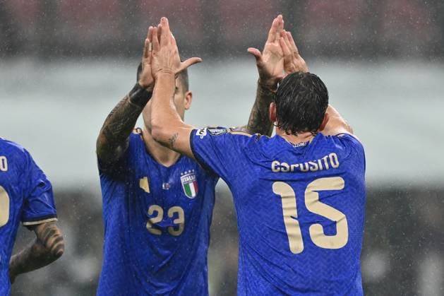 Pio Esposito (ITA) celebrates after scoring the goal of 1-0 during during the FIFA 2026 World Cup Qualifying Round Matchday 10 between Italy and Norway at San Siro Stadium on November 16, 2025 in Milan, Italy.  Copyright: xDomenicoxCippitelli IPAxSportx xipa-agency.netx xx IPA_68033214 IPA_Agency_IPA68033214