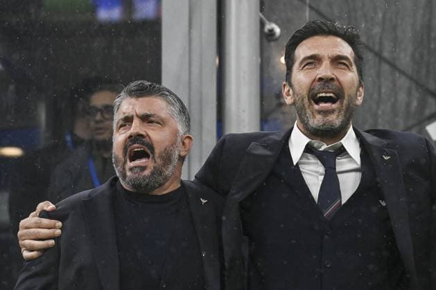 Italy v Norway - FIFA World Cup, WM, Weltmeisterschaft, Fussball 2026 Qualifying match MILAN, ITALY, NOVEMBER 16: Gennaro Gattuso (L), head coach of Italy, and head of delegation Gianluigi Buffon (R) sing the national anthem before the start of the FIFA World Cup 2026 Group I qualifying football match between Italy and Norway at San Siro Stadium in Milan, Italy, on November 16, 2025. Isabella Bonotto Anadolu Milan Italy. Editorial use only. Please get in touch for any other usage. Copyright: x2025xAnadoluxIsabellaxBonottox
