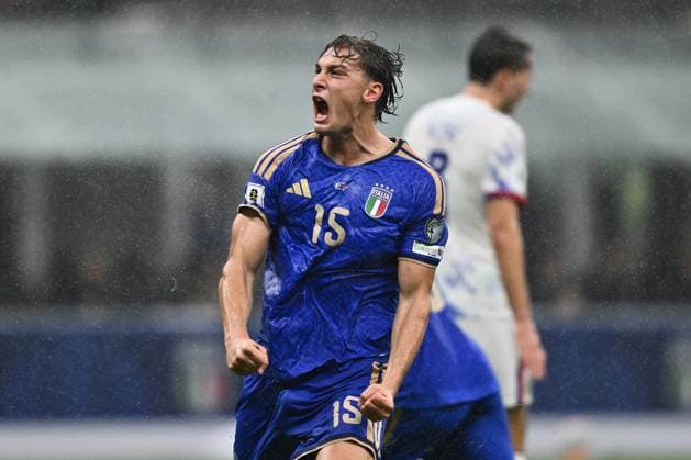 Pio Esposito (ITA) celebrates after scoring the goal of 1-0 during during the FIFA 2026 World Cup Qualifying Round Matchday 10 between Italy and Norway at San Siro Stadium on November 16, 2025 in Milan, Italy.  Copyright: xDomenicoxCippitelli IPAxSportx xipa-agency.netx xx IPA_68033272 IPA_Agency_IPA68033272