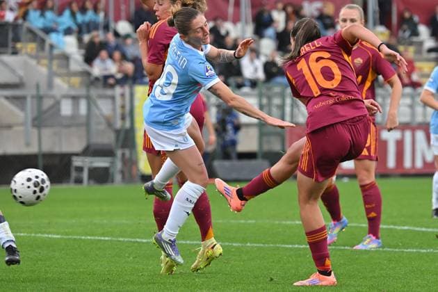 CALCIO - Serie A Femminile - AS Roma vs SS Lazio Women Alice Corelli of AS Roma during the match Serie A Women s AS Roma v SS Lazio at The Fontane stadium in Rome, Italy, Nov 16th, 2025. Mattia Vian Rome Italy  Copyright: xIPAxSport ABACAx