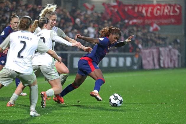 DFB Pokal Frauen RB Leipzig SV Werder Bremen 16 11 2025 Delice Boboy 17, RB Leipzig escapes the opponents Football, DFB Pokal Frauen, Saison 2025 2026, Achtelfinale RB Leipzig vs SV Werder Bremen am 16 11 2025, Trainingszentrum Cottaweg, Leipzig DFB REGULATIONS PROHIBIT ANY USE OF PHOTOGRAPHS AS IMAGE SEQUENCES AND OR QUASI VIDEO Copyright: xBEAUTIFULxSPORTS JanxKaeferx