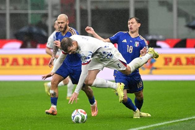ALEXANDER SORLOTH, Norvegia, NICOLO BARELLA, FEDERICO DIMARCO, Italia, World Cup 2026 Qualifying, Italy-Norway 1-4, contrasto QUALIFICAZIONI MONDIALI 2026 ITALIA-NORVEGIA 1-4