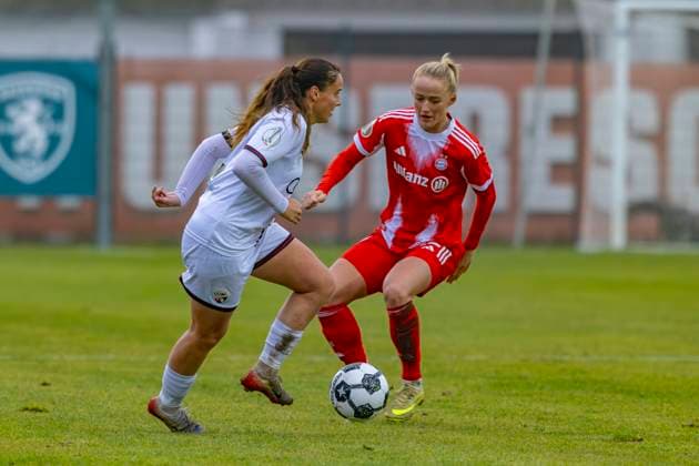 Ingolstadt, Germany 16 November 2025 DFB Pokal Women 1 8 Final 2025 2026 FC Ingolstadt 04 vs FC Bayern Munich In the picture from left in a duel Mara Winter FCI and Lea Schüller Schueller FCB ESV Stadion Bayern Copyright: xFotostandx xSchäferx