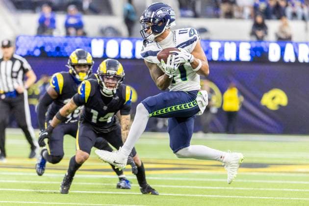 November 16, 2025, Los Angeles, California, USA: Seattle Seahawks wide receiver Jaxon Smith-Njigba (11) catches a pass against the Los Angeles Rams during an NFL, American Football Herren, USA preseason football game at SoFi Stadium Sunday Nov. 16, 2025, in Inglewood, Calif. Los Angeles USA - ZUMAc68_ 20251116_zaf_c68_022 Copyright: xRingoxChiux