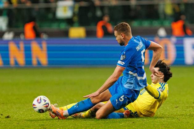 Sverrir Ingi Ingason and Mykola Shaparenko seen during World Cup 2026 European qualification game between national teams of Ukraine and Iceland (Ernest Kolodziej Ball Raw Images) Warsaw Polish Army Stadium Poland Copyright: xErnestxKolodziejx ernestkolodziej_ukraine_iceland_2526-146