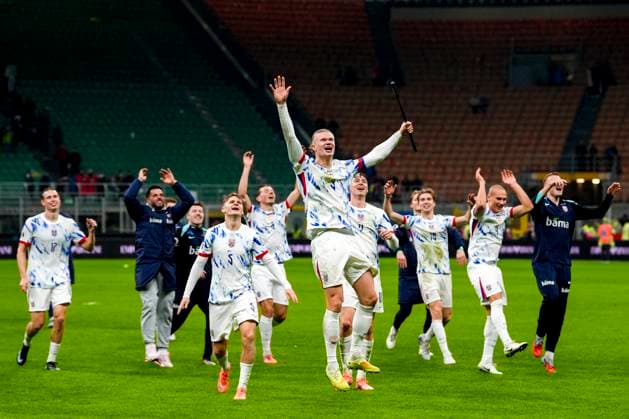 Football, World Cup qualification Italy Norway 1 4 Milan, Italy 20251116 Jubilation after the World Cup qualifying match in football between Norway and Italy at San Siro Photo Lise Aserud NTB Milano Italy EDITORIAL USE ONLY RESTRICTED USE FOR BETTING COMPANIES  Copyright: xLisexAserudx xNTBx