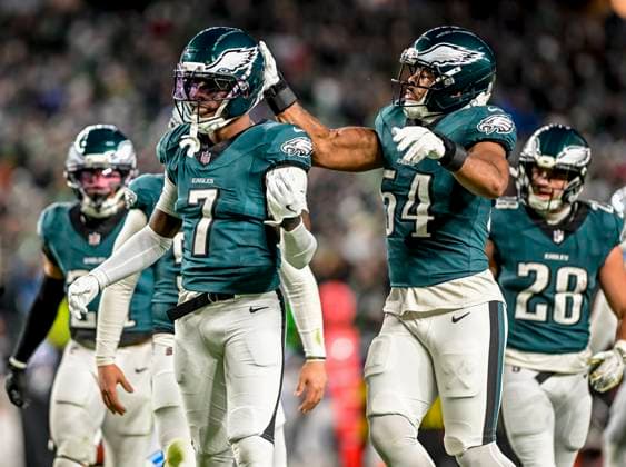 November 16, 2025, Philadelphia, Pa, USA: Philadelphia Eagles cornerback Kelee Ringo (7) celebrates a tackle on punt return and the Philadelphia Eagles at Lincoln Financial Field in Philadelphia, Pennsylvania on November 16, 2025. Cal Media Philadelphia USA - ZUMAcs17 20251116_faf_cs17_027 Copyright: xScottxSeriox