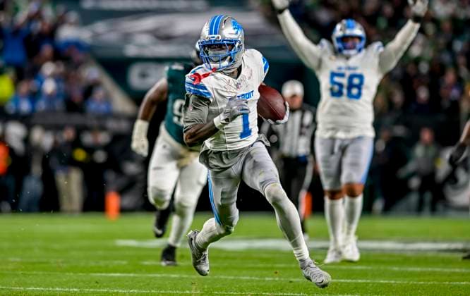 NFL, American Football Herren, USA 2025: Lions V Eagles NOV 16 November 16, 2025, Philadelphia, Pa, USA: Detroit Lions wide receiver Jameson Williams (1) breaks free for a touchdown during the NFL football matchup between the Detroit Lions and the Philadelphia Eagles at Lincoln Financial Field in Philadelphia, Pennsylvania on November 16, 2025. Scott Serio Cal Media(Credit Image: Scott Serio Cal Sport Media) Philadelphia Pa USA EDITORIAL USE ONLY Copyright: xx ZUMA-20251116_faf_cs17_037.jpg ScottxSeriox csmphotothree444292