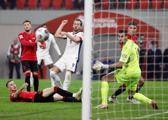 Group K European qualification football match between Albania and England in Tirana, Albania. - 15 November 2025. Harry Kane (C) of England (C) scores during the FIFA World Cup, WM, Weltmeisterschaft, Fussball 2026 European qualification football match between Albania and England at the Air Albania stadium in Tirana, on November 16, 2025. TIRANA ALBANIA Copyright: xMALTONxDIBRAx