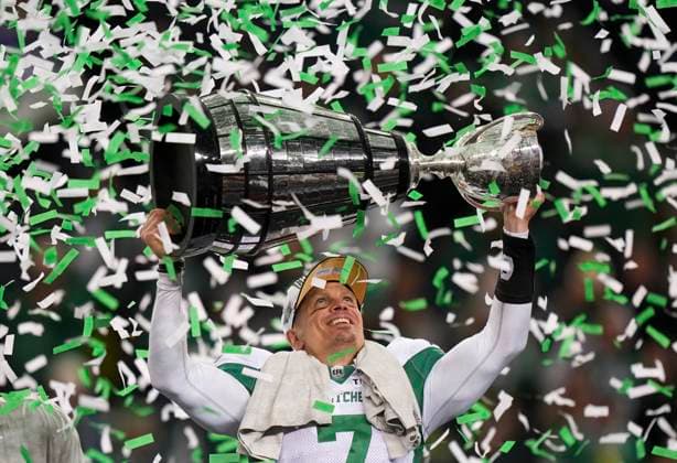 November 17, 2025, Winnipeg, Mb, CANADA: Saskatchewan Roughriders quarterback Trevor Harris (7) celebrates his win over the Montreal Alouettes in the 112th CFL Grey Cup, in Winnipeg on Sunday, Nov. 16, 2025. Canada News - November 17, 2025  - ZUMAc35_ 20251117_zaf_c35_036 Copyright: xDarrylxDyckx