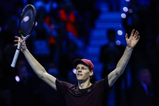 Nitto ATP, Tennis Herren Finals 2025 - Day 8 Jannik Sinner of Italy celebrates in the final men s singles round match against Carlos Alcaraz of Spain during day eight and the final of the Nitto ATP Finals 2025 at Inalpi Arena in Turin, Italy, on November 16, 2025. Turin Turin Italy  Copyright: xMiguelxReisx originalFilename:reis-notitle251116_np1uz.jpg