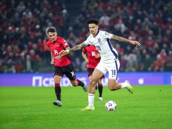 November 16, 2025, Tirana, Tirana, Albania: Qazim Laci of Albania and Nico O Reilly of England fight for the ball during their FIFA World Cup, WM, Weltmeisterschaft, Fussball 2026 qualifier match between Albania and England in Tirana, Albania on 16 November 2025. Tirana Albania - ZUMAb266 20251116_zip_b266_025 Copyright: xArmandoxBabanix