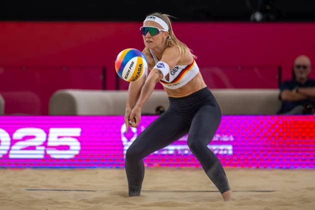 Beach Volleyball World Championships Adelaide, Australia 17 11 2025 ADELAIDE, AUSTRALIA NOVEMBER 17 during the Beach Volleyball World Championships at Adelaide on November 17, 2025 in Adelaide, Australia Copyright: xBEAUTIFULxSPORTS PeterxWeberx