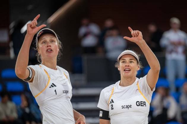 Beach Volleyball World Championships Adelaide, Australia 17 11 2025 ADELAIDE, AUSTRALIA NOVEMBER 17 Svenja Müller Player 1 GER , Cinja Tillmann Player 2 GER during the Beach Volleyball World Championships at Adelaide on November 17, 2025 in Adelaide, Australia Copyright: xBEAUTIFULxSPORTS PeterxWeberx