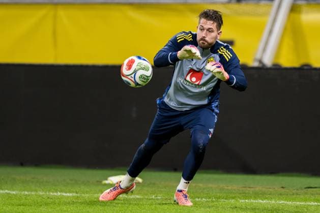251117 goalkeeper Kristoffer Nordfeldt of the Swedish men s national football team during a training session on November 17, 2025 in Stockholm Photo Jesper Zerman BILDBYRAN kod JZ JZ0647 fotboll football soccer fotball vm kval kval fifa world cup qualifier qualifier träning practice training sverige sweden sverige a bbeng  Copyright: JESPERxZERMAN BB251117JZ042