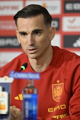 Ahead of Turkiye v Spain - FIFA World Cup, WM, Weltmeisterschaft, Fussball 2026 Qualifying match SEVILLE, SPAIN – NOVEMBER 17: Fabian Ruiz of Spain speaks during a press conference, PK, Pressekonferenz at Estadio La Cartuja ahead of the 2026 FIFA World Cup European Qualifiers Group E sixth and final match between Turkiye and Spain in Seville, Spain on November 17, 2025. Burak Akbulut Anadolu Seville Spain. Editorial use only. Please get in touch for any other usage.  Copyright: x2025xAnadoluxBurakxAkbulutx