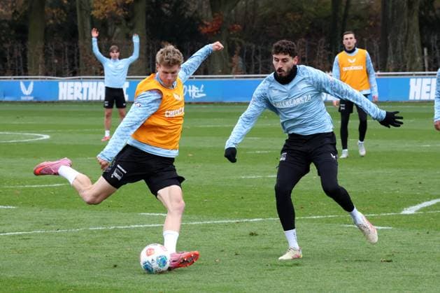 DEU, DFL, 2 FBL Hertha BSC, Training, 17 11 2025, Sportforum, Berlin, DEU, DFL, 2 FBL Hertha BSC, Training, im Bild Luca Schuler Hertha BSC Berlin 18 , Agustn Rogel Hertha BSC Berlin 3 DFL regulations prohibit any use of Photographs as image sequences and or quasi video nordphotoxGmbHx xEngler nph00076