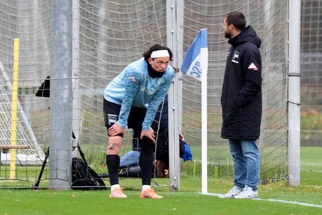 DEU, DFL, 2 FBL Hertha BSC, Training, 17 11 2025, Sportforum, Berlin, DEU, DFL, 2 FBL Hertha BSC, Training, im Bild Fabian Reese Hertha BSC Berlin 11 , verletzt DFL regulations prohibit any use of Photographs as image sequences and or quasi video nordphotoxGmbHx xEngler nph00076