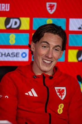 Football - FIFA World Cup, WM, Weltmeisterschaft, Fussball 2026 - Qualifying - Group J - Wales v North Macedonia - MD-1 CARDIFF, WALES - Monday, November 17, 2025: Wales Harry Wilson during a press conference, PK, Pressekonferenz at the Vale Resort ahead of the FIFA World Cup Qualifying Group J match between Wales and North Macedonia. (Photo by David Rawcliffe Propaganda) CARDIFF Cardiff City Stadium CARDIFF WALES  Copyright: xDavidxRawcliffex P2025-11-17-Wales_North_Macedonia_MD_1-60