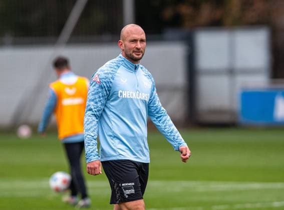 Soccer, Men, Season 2025 26, 2 Bundesliga, Hertha BSC, Training, Toni Leistner Hertha BSC , 17 11 2025, Copyright: xSebastianxRäppold MatthiasxKochx