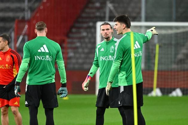 Belgium v Liechtenstein - FIFA World Cup, WM, Weltmeisterschaft, Fussball 2026 UEFA Qualifiers - Media Activities 17 11 2025 LIEGE, BELGIUM - NOVEMBER 17 : Sels Matz goalkeeper of Belgium, Vandevoordt Maarten goalkeeper of Belgium, Penders Mike goalkeeper of Belgium pictured during a training session ahead of the FIFA World Cup 2026 UEFA European Qualifiers group J qualifying round matchday 10 between Belgium and Liechtenstein on November 17, 2025 in Liege, Belgium, 17 11 2025 Liege Belgium  Copyright: xVincentxKalutx
