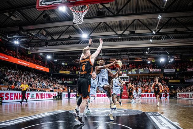 1 Basketball Bundesliga, easyCredit BBL, Season 2025 2026, Men, Cup quarter-finals, 17 11 2025, RASTA Vechta EWE Baskets Oldenburg RASTA Vechta vs EWE Baskets Oldenburg Vechta RASTA Dome Lower Saxony Germany