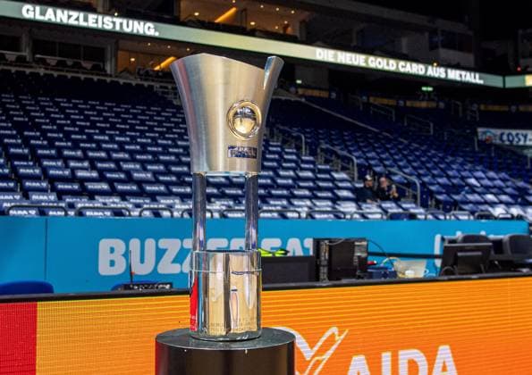 Basketball, men, season 2025 2026, BBL Cup quarterfinals , Alba Berlin Science City Jena, the trophy, 17 11 2025, Copyright: xSebastianxRäppold MatthiasxKochx
