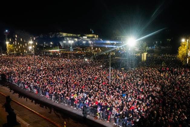 Folk festival after World Cup qualification Oslo 20251117 The Norwegian men s national team is welcomed at the City Hall The men s national team awaits a public celebration at the City Hall Square after the victory in the World Cup qualifying match in football between Norway and Italy at San Siro Photo Terje Pedersen NTB Oslo Norway EDITORIAL USE ONLY RESTRICTED USE FOR BETTING COMPANIES  Copyright: xTerjexPedersenx xNTBx