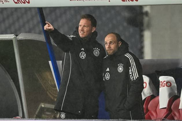 17 11 2025, Soccer match, World Cup Qualification, Group A, Season 2025 2026, Germany Slovakia in the Red Bull Arena in Leipzig Julian Nagelsmann National Team Germany, Coach looks around the arena Important note According to the guidelines of FIFA and UEFA, it is prohibited to use or have used photographs taken in the stadium and or of the game in the form of sequential images and or video-like photo series Photo Kirchner Media TH Copyright: xKirchner-Media THx