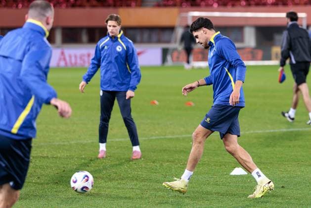 SOCCER - FIFA WC quali, AUT vs BIH VIENNA,AUSTRIA,17.NOV.25 - FIFA World Cup, WM, Weltmeisterschaft, Fussball 2026, European Qualifiers, group stage, OEFB international match, Länderspiel, Nationalmannschaft Austria vs Bosnia and Herzegovina, preview, training BIH. Image shows Emir Karic (BIH). GEPAxpictures xArminxRauthner