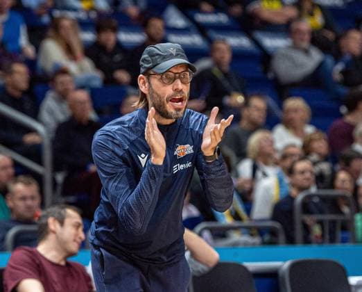 Basketball, Men, Season 2025 2026, BBL Cup Quarterfinals , Alba Berlin Science City Jena, Coach Björn Harmsen Jena , 17 11 2025, Copyright: xSebastianxRäppold MatthiasxKochx