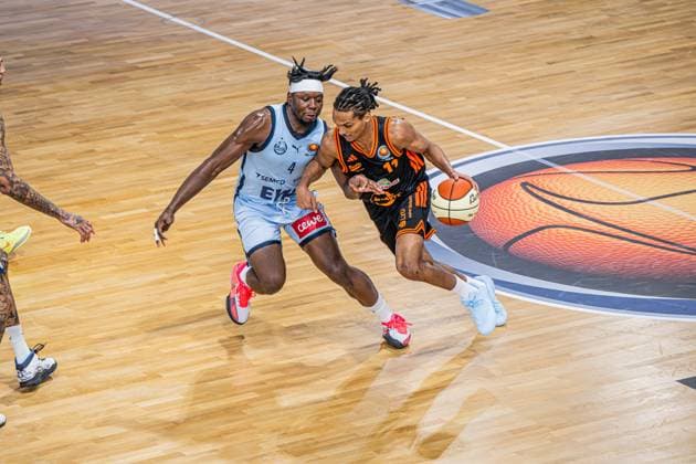 1 Basketball Bundesliga, easyCredit BBL, Season 2025 2026, Men, Cup quarter-finals, 17 11 2025, RASTA Vechta EWE Baskets Oldenburg Alonzo Verge 11 RASTA Vechta in action Vechta RASTA Dome Lower Saxony Germany