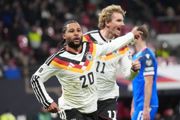 celebrate the goal, goal celebration for 2 0 Serge Gnabry Germany Germany with Nick Woltemade Germany Germany Leipzig 17 11 2025 Germany vs Slovakia, World Cup Qualification, Matchday 6