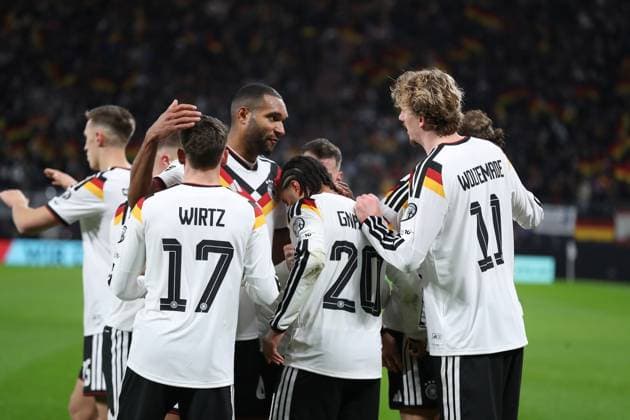 17 11 2025, xtgx, Football World Cup Qualification 2026, Germany Slovakia v l Nick Woltermade German Football National Team DFB , Serge Gnabry German Football National Team DFB , celebrate the goal, Der Torjubel zum 2 0 DFL DFB REGULATIONS PROHIBIT ANY USE OF PHOTOGRAPHS as IMAGE SEQUENCES and or QUASI VIDEO Leipzig