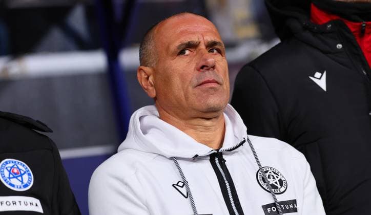 Germany Slovakia World Cup Qualification Leipzig, 17 11 2025, Red Bull Arena, Soccer, World Cup Qualification , BR Germany DEU vs Slovakia SVK , In the picture Coach Francesco Calzona SLOVAKIA , Picture Point