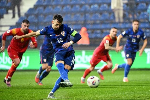 Podgorica, Montenegro, 171125. City Stadium. Football match of the 10th round of Group L of the European qualifiers for the FIFA World Cup, WM, Weltmeisterschaft, Fussball 2026, Montenegro - Croatia. In the photo: Ivan Perisic. Photo: Tom Dubravec CROPIX Split CROATIA Copyright: xxTomxDubravecx crna_gora_hrvatska39-171125