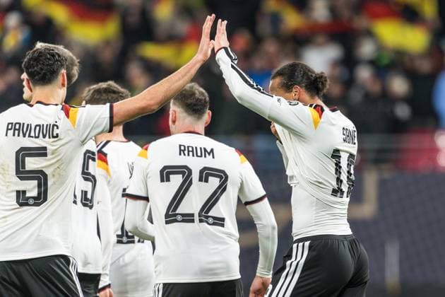GER, UEFA Qualifying for the 2026 FIFA World Cup, Germany Slovakia 17 11 2025, Red Bull Arena Zentralstation, Leipzig, GER, UEFA Qualifying for the 2026 FIFA World Cup, Germany Slovakia Leroy Sane Germany 19 cheers with Aleksandar Pavlovic Germany 5 Â nordphotoxGmbHxx xAlexanderxTrienitz nph00051