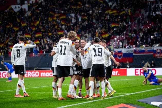 Leroy Sane Germany, 19 , Florian Wirtz Germany, 17 , David Raum Germany, 22 , Nick Woltemade Germany, 11 , Leon Goretzka Germany, 08 and team celebrate the goal for 4 0, GER, Germany vs Slovakia, Football, Men, World Cup Qualification Europe, Matchday 6, Season 2025 2026, 17 11 2025 GER, Germany vs Slovakia, Football, Men, World Cup Qualification Europe, Matchday 6, Season 2025 2026, 17 11 2025 Leipzig Copyright: xEibner-Pressefoto Memmlerx EP_MMR