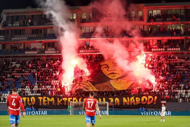 17.11.2025, Olomouc Pilka nozna Eliminacje Mistrzostw Swiata 2026 mecz 8 : Czechy - Gibraltar - Football 2026 FIFA World Cup, WM, Weltmeisterschaft, Fussball qualifiers round Match 8 : Czech Republic - Gibraltar Nz. Kibice Fot. Michal Chwieduk Arena Akcji NEWSPIX.PL --- newspix.pl 