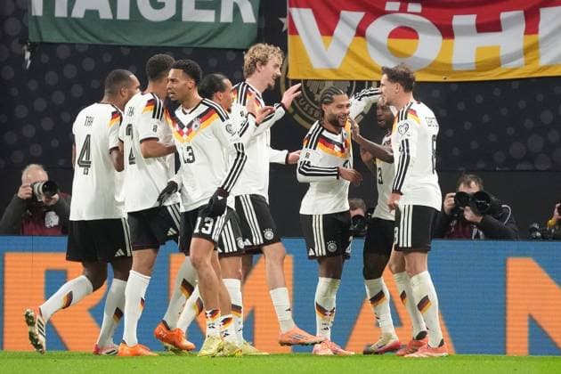 celebrate the goal, goal celebration for 5 0 Ridle Baku Germany Germany with Felix Nmecha Germany Germany Germany , Leon Goretzka Germany Germany Leipzig 17 11 2025 Germany vs Slovakia, World Cup Qualification, Matchday 6