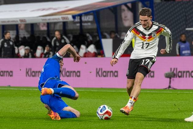 17 11 2025, Soccer match, World Cup Qualification, Group A, Season 2025 2026, Germany Slovakia in the Red Bull Arena in Leipzig duel between Milan Skriniar Slovakia, 14 and Florian Wirtz national team Germany, 17 Important note According to the guidelines of FIFA and UEFA, it is prohibited to use or have used photographs taken in the stadium and or of the match in the form of sequential images and or video-like photo series Foto Kirchner Media TH Copyright: xKirchner-Media THx